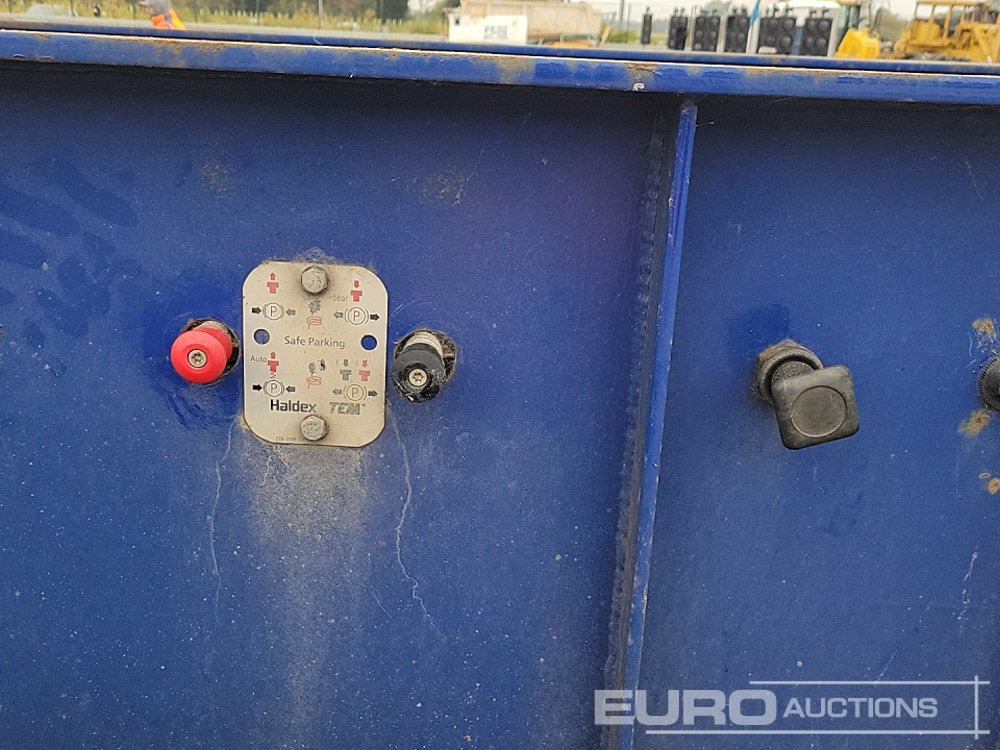 Plošinový/ Valníkový náves Dennison Trailers 4 Axle 40' Skeleton Trailer, Front Lift Axle, Twist Locks: obrázok 21