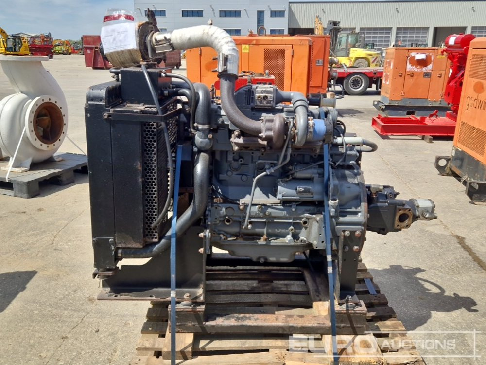 Deutz 6 Cylinder Engine, Pump - Motor: obrázok 2 Deutz 6 Cylinder Engine, Pump - Motor: obrázok 2
