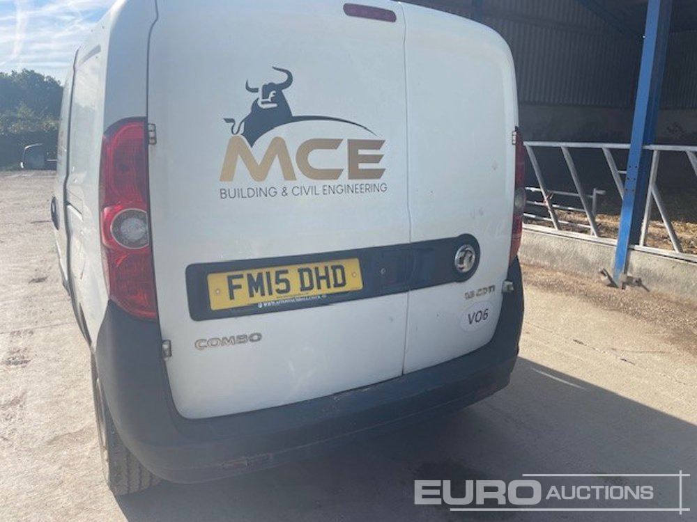 2015 Vauxhall Combo CDTI - Dodávka: obrázok 3 2015 Vauxhall Combo CDTI - Dodávka: obrázok 3