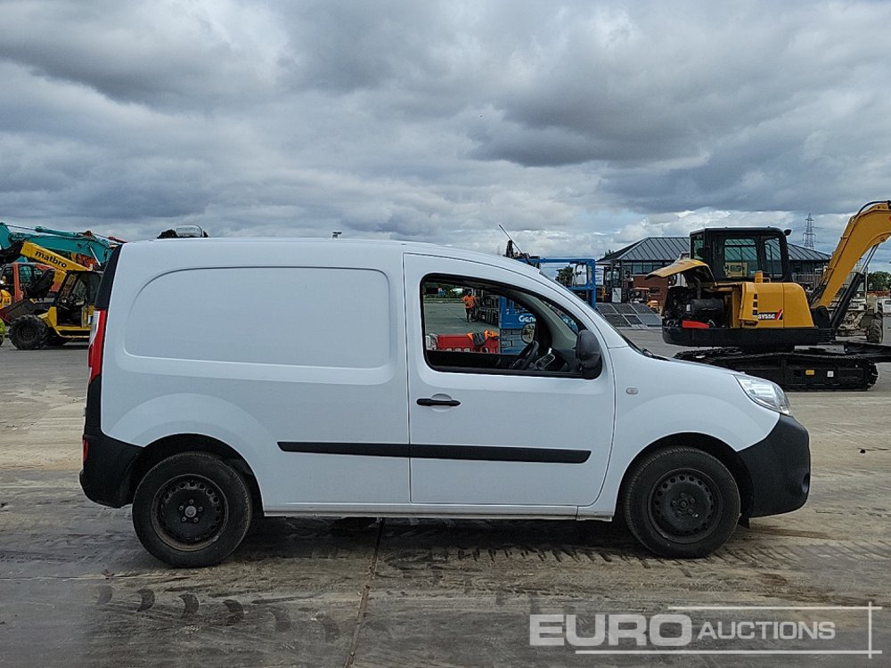 2020 Nissan NV250 - Dodávka: obrázok 5 2020 Nissan NV250 - Dodávka: obrázok 5