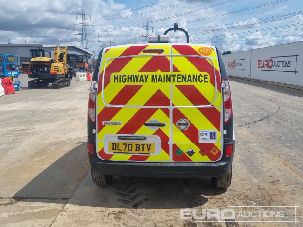 2020 Nissan NV250 - Dodávka: obrázok 4 2020 Nissan NV250 - Dodávka: obrázok 4