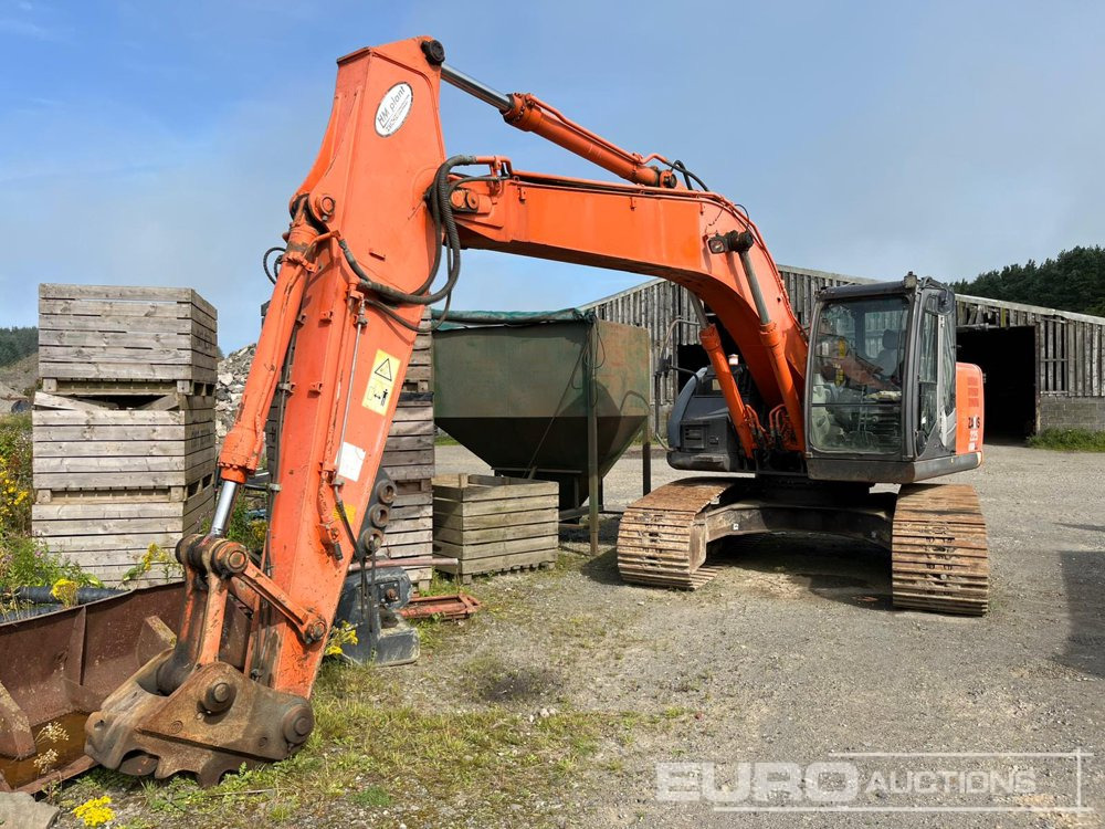 Hitachi ZX225USRLC-3 - Pásové rýpadlo: obrázok 4 Hitachi ZX225USRLC-3 - Pásové rýpadlo: obrázok 4