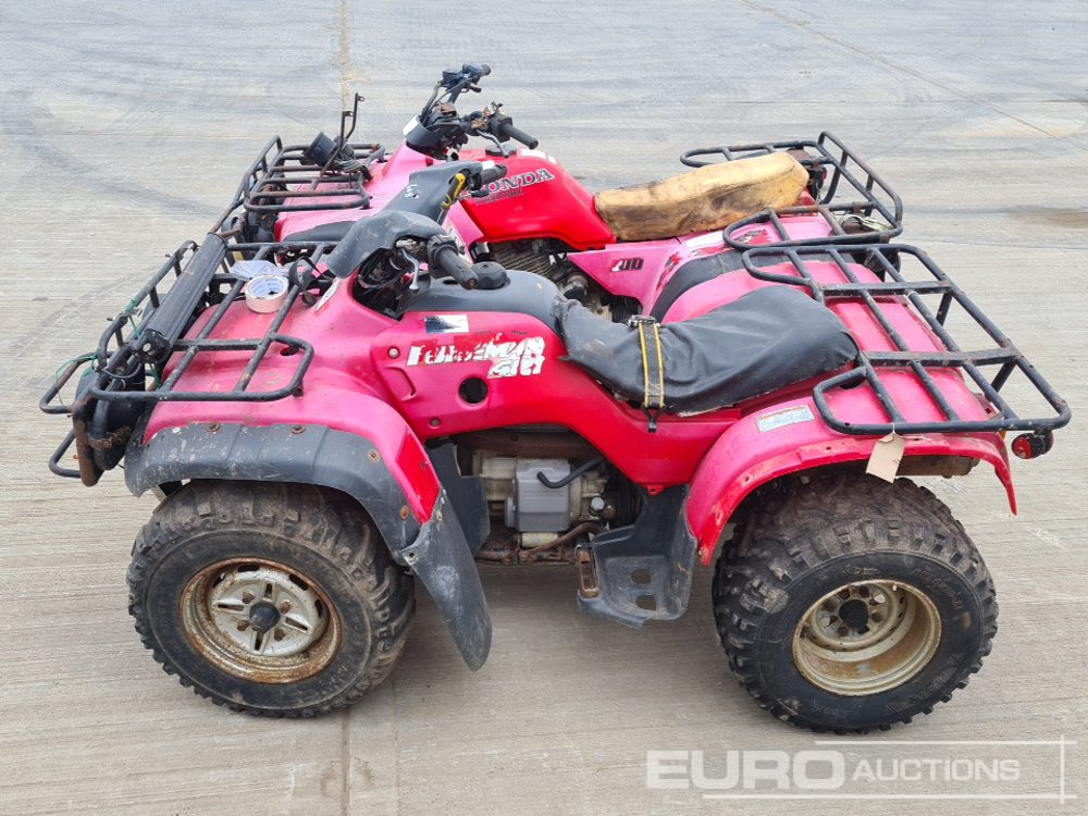 Honda 4x4 Petrol Quad Bike (2 of), (Parts Missing) - ATV/ Štvorkolka: obrázok 2 Honda 4x4 Petrol Quad Bike (2 of), (Parts Missing) - ATV/ Štvorkolka: obrázok 2