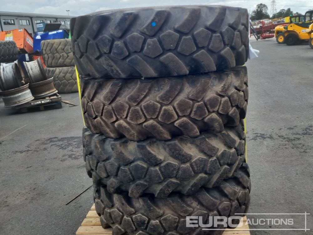 JCB 15.5-25 L-2 Tyre (4 of) - Pneumatika: obrázok 4 JCB 15.5-25 L-2 Tyre (4 of) - Pneumatika: obrázok 4