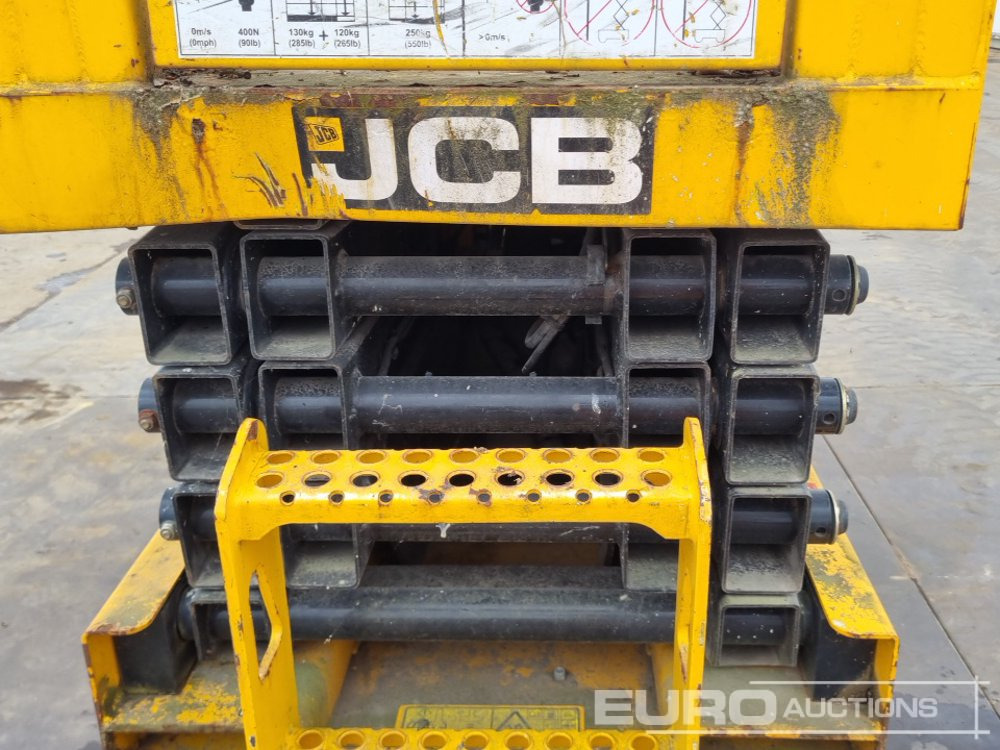 Pracovná plošina JCB S2632E: obrázok 14