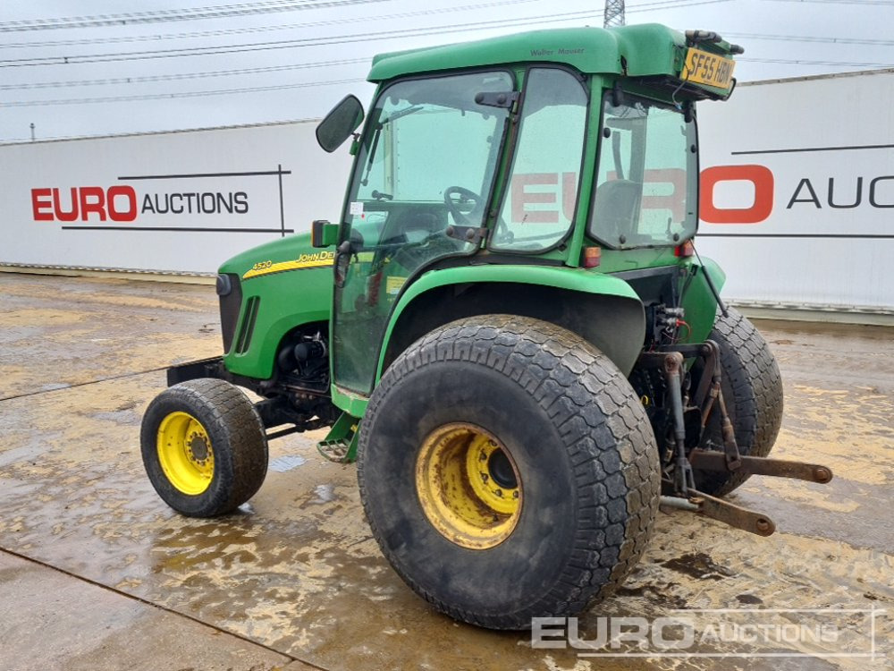 John Deere 4520 - Kompaktný traktor: obrázok 3 John Deere 4520 - Kompaktný traktor: obrázok 3