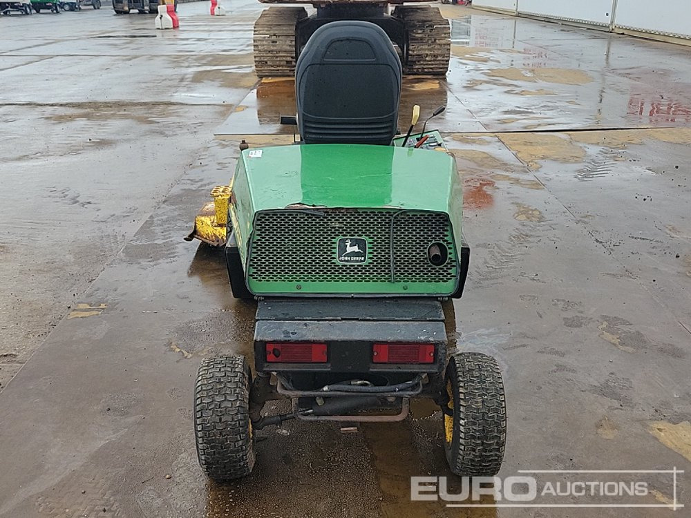 John Deere F935 - Záhradná kosačka: obrázok 4 John Deere F935 - Záhradná kosačka: obrázok 4