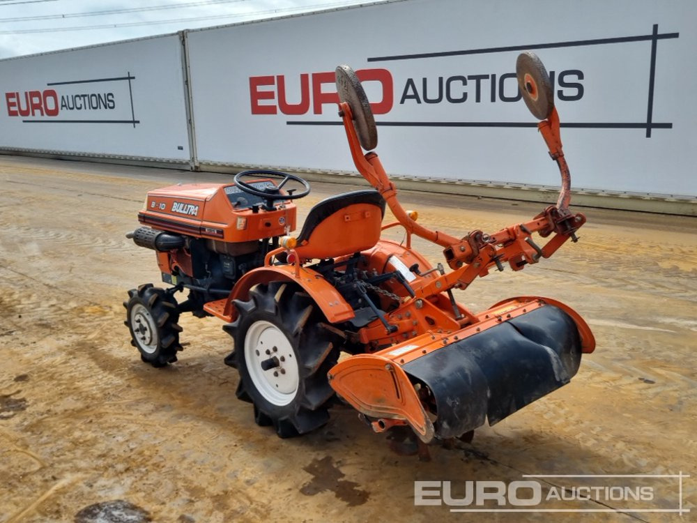 Kubota B10 - Kompaktný traktor: obrázok 3 Kubota B10 - Kompaktný traktor: obrázok 3