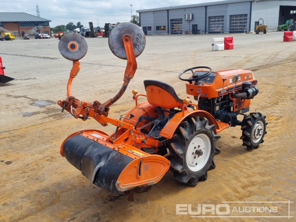 Kubota B10 - Kompaktný traktor: obrázok 5 Kubota B10 - Kompaktný traktor: obrázok 5