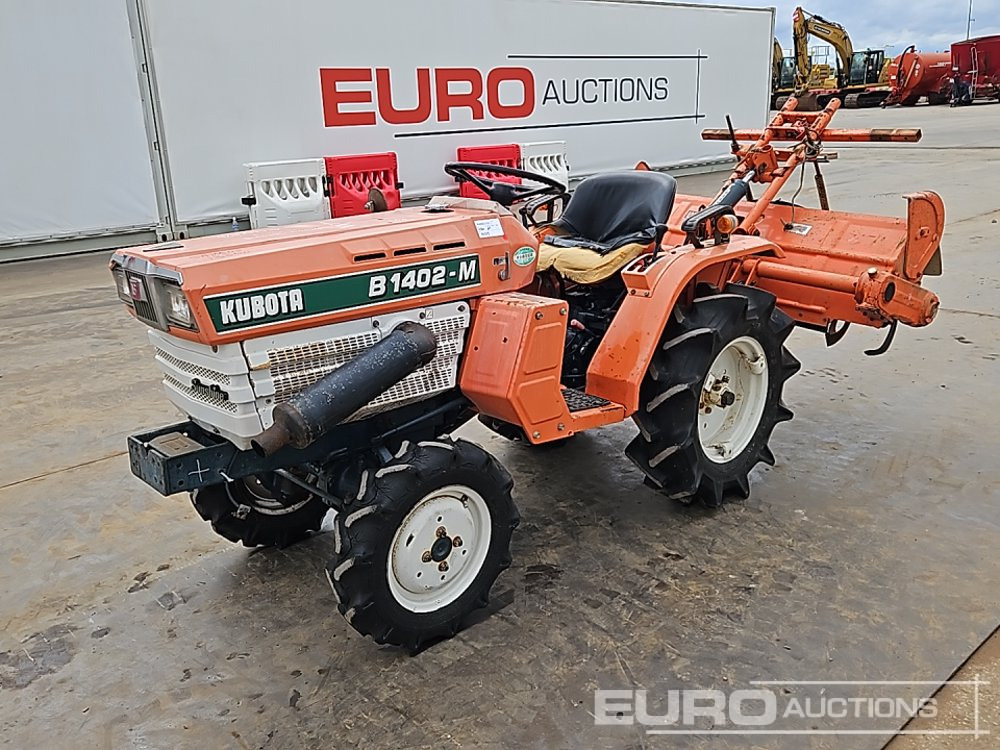 Kubota B1402-M - Kompaktný traktor: obrázok 1 Kubota B1402-M - Kompaktný traktor: obrázok 1