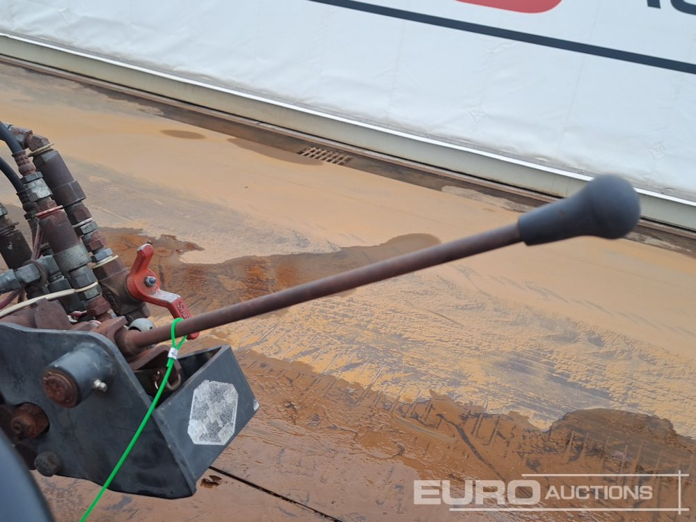 Kompaktný traktor Kubota GB200: obrázok 32