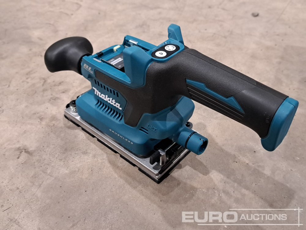 Vybavenie garáže/ Dielne Makita 18 Volt Cordless Sander: obrázok 6
