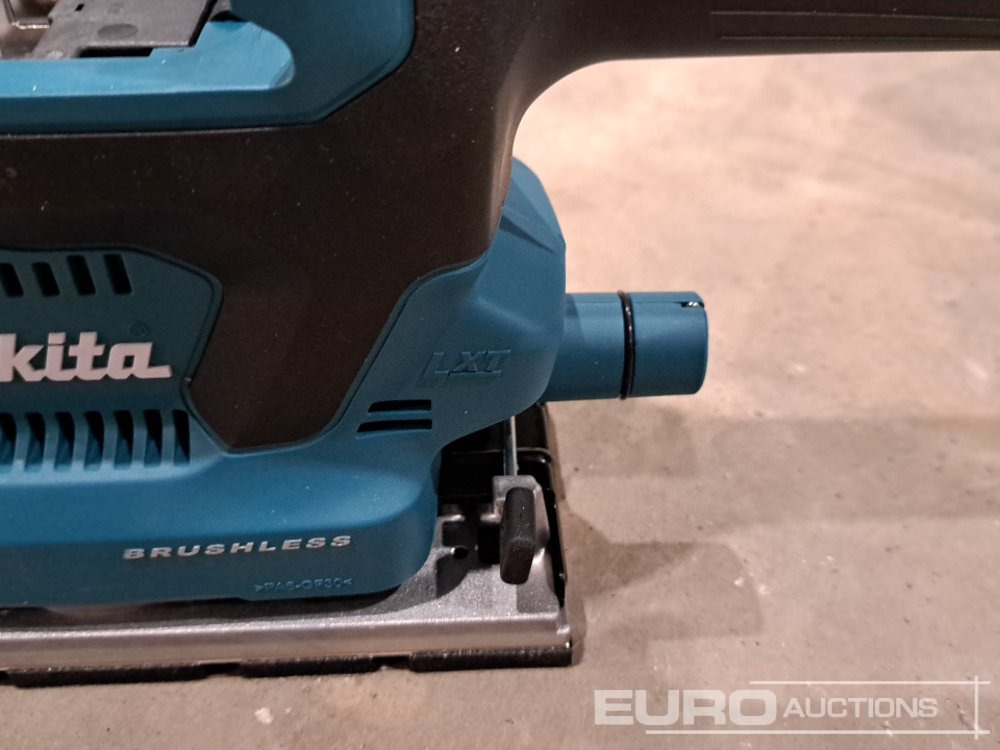 Vybavenie garáže/ Dielne Makita 18 Volt Cordless Sander: obrázok 12