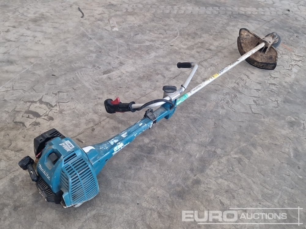Makita Petrol Strimmer - Vybavenie garáže/ Dielne: obrázok 3 Makita Petrol Strimmer - Vybavenie garáže/ Dielne: obrázok 3