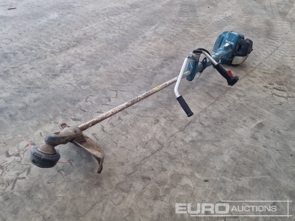 Makita Petrol Strimmer - Vybavenie garáže/ Dielne: obrázok 1 Makita Petrol Strimmer - Vybavenie garáže/ Dielne: obrázok 1