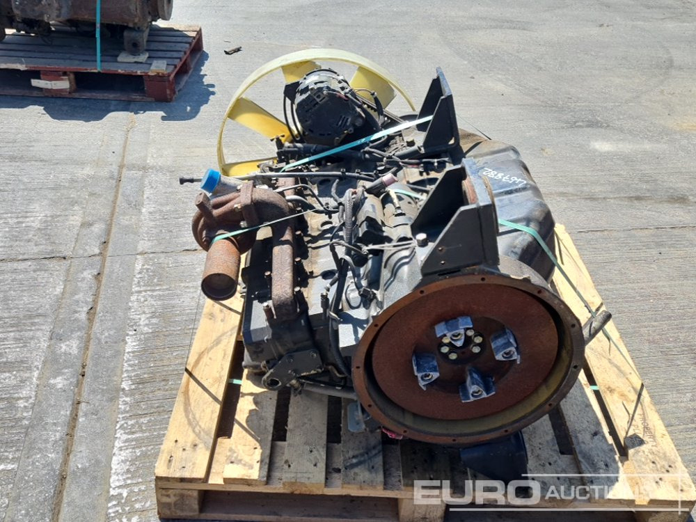 Mitsubishi 6 Cylinder Engine - Motor: obrázok 4 Mitsubishi 6 Cylinder Engine - Motor: obrázok 4