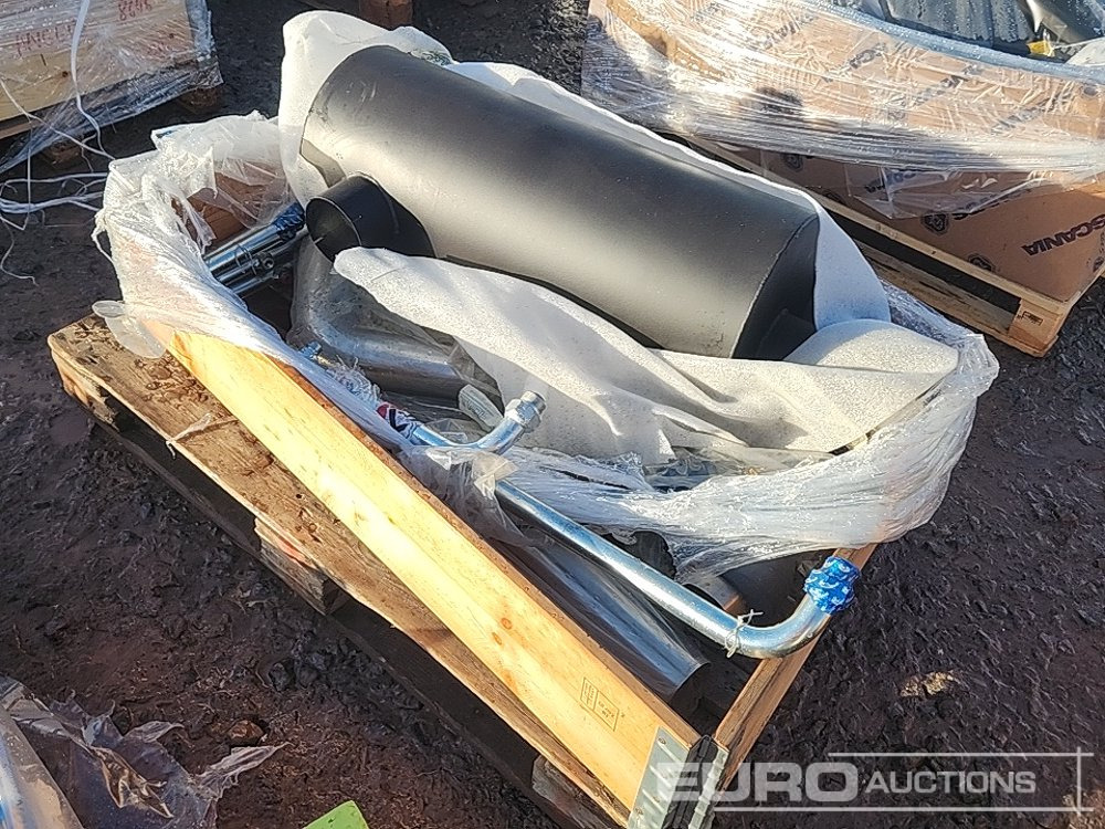 Air Intake, Exhaust Pipes - Náhradný diel pre Stavebné stroje: obrázok 1 Air Intake, Exhaust Pipes - Náhradný diel pre Stavebné stroje: obrázok 1