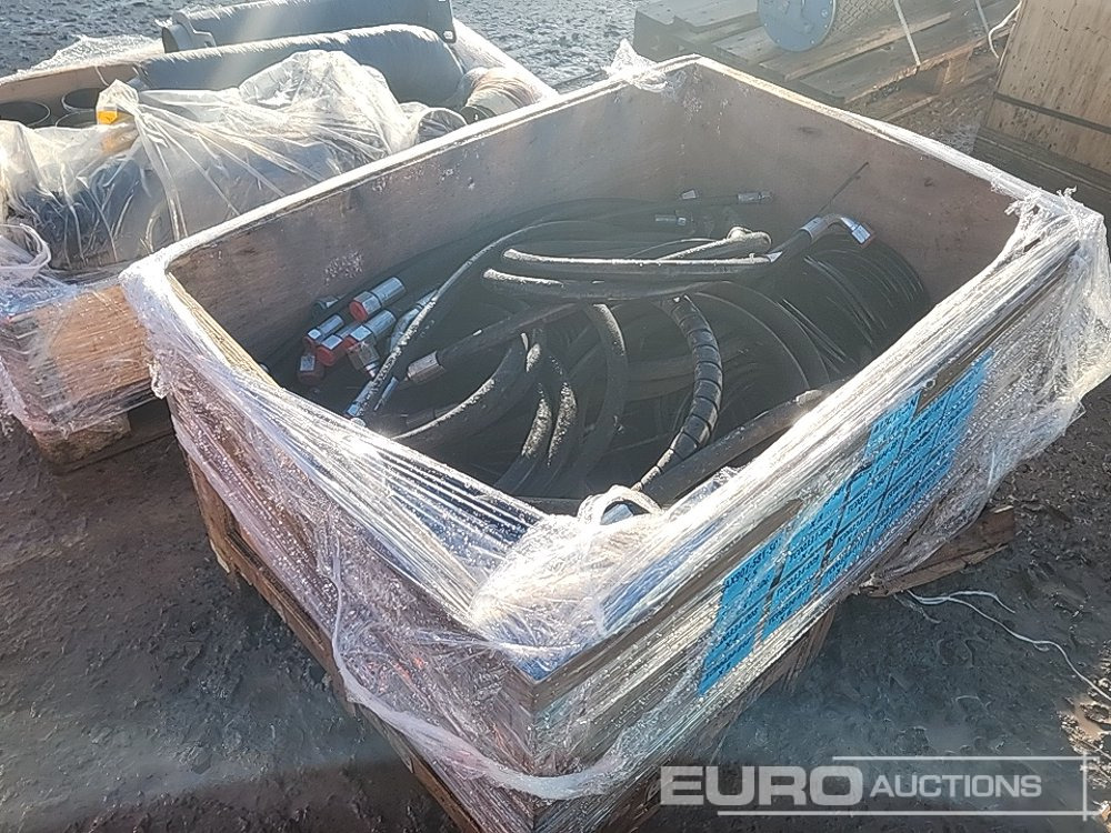 Box Of Hydraulic Hoses - Náhradný diel pre Priemyselný stroj: obrázok 2 Box Of Hydraulic Hoses - Náhradný diel pre Priemyselný stroj: obrázok 2