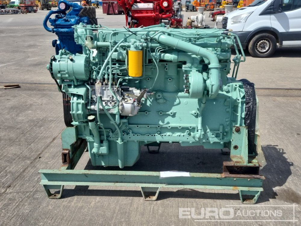 Perkins 6 Cylinder Engine - Motor: obrázok 2 Perkins 6 Cylinder Engine - Motor: obrázok 2