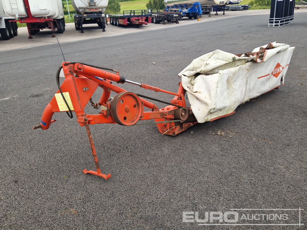 KUHN GMB66 SEL Disc Mower - Poľnohospodárske stroje: obrázok 3 KUHN GMB66 SEL Disc Mower - Poľnohospodárske stroje: obrázok 3