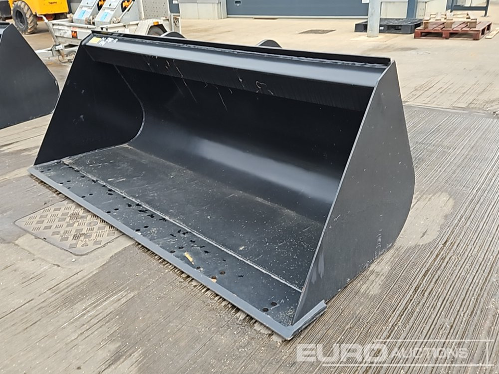 Unused Strickland 90" Loading Bucket to suit Manitou Telehandler - Poľnohospodárske stroje: obrázok 1 Unused Strickland 90" Loading Bucket to suit Manitou Telehandler - Poľnohospodárske stroje: obrázok 1