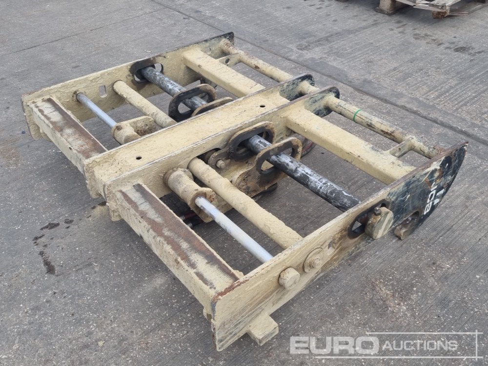 2019 JCB Hydraulic Fork Carriage With Fork Positioner - Príslušenstvo pre Rýpadlo: obrázok 1 2019 JCB Hydraulic Fork Carriage With Fork Positioner - Príslušenstvo pre Rýpadlo: obrázok 1