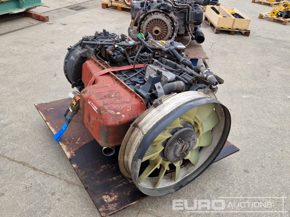Renault 6 Cylinder Engine - Motor: obrázok 5 Renault 6 Cylinder Engine - Motor: obrázok 5