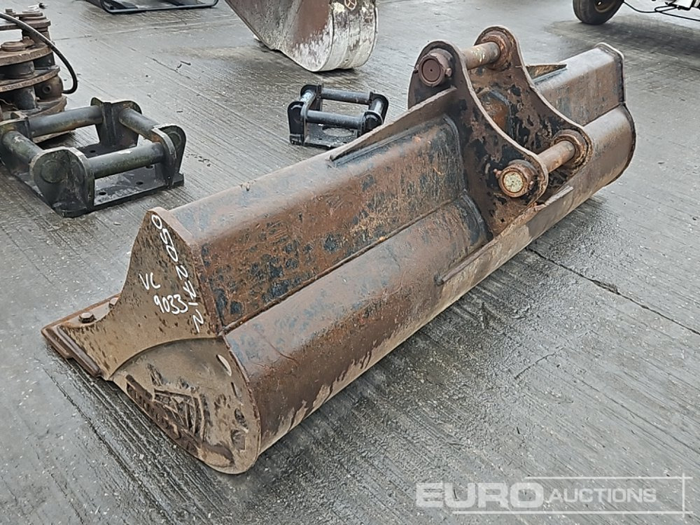 Rhinox 72" Ditching Bucket 50mm Pin to suit 6-8 Ton Excavator - Lyžica: obrázok 3 Rhinox 72" Ditching Bucket 50mm Pin to suit 6-8 Ton Excavator - Lyžica: obrázok 3