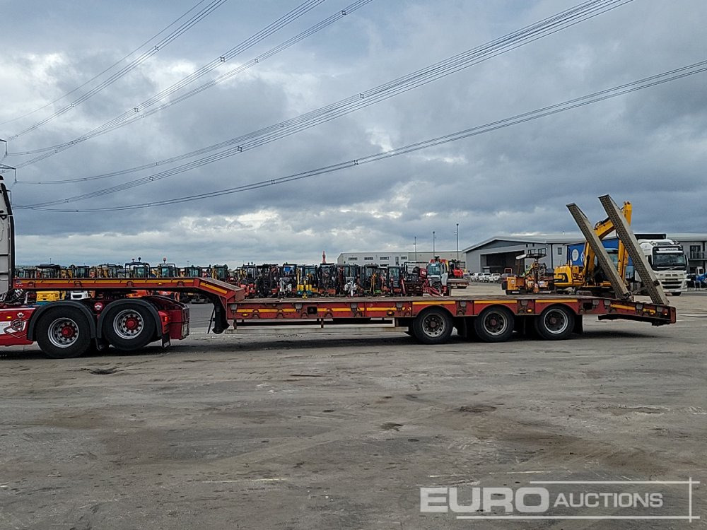 SDC Tri Axle Step Frame Low Loader Trailer, Out Riggers, Aluminum Ramps - Náves podvalník: obrázok 2 SDC Tri Axle Step Frame Low Loader Trailer, Out Riggers, Aluminum Ramps - Náves podvalník: obrázok 2