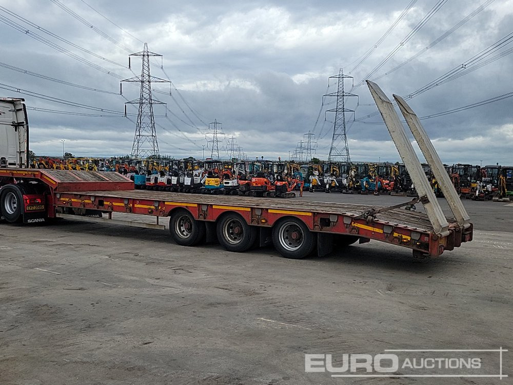 SDC Tri Axle Step Frame Low Loader Trailer, Out Riggers, Aluminum Ramps - Náves podvalník: obrázok 3 SDC Tri Axle Step Frame Low Loader Trailer, Out Riggers, Aluminum Ramps - Náves podvalník: obrázok 3