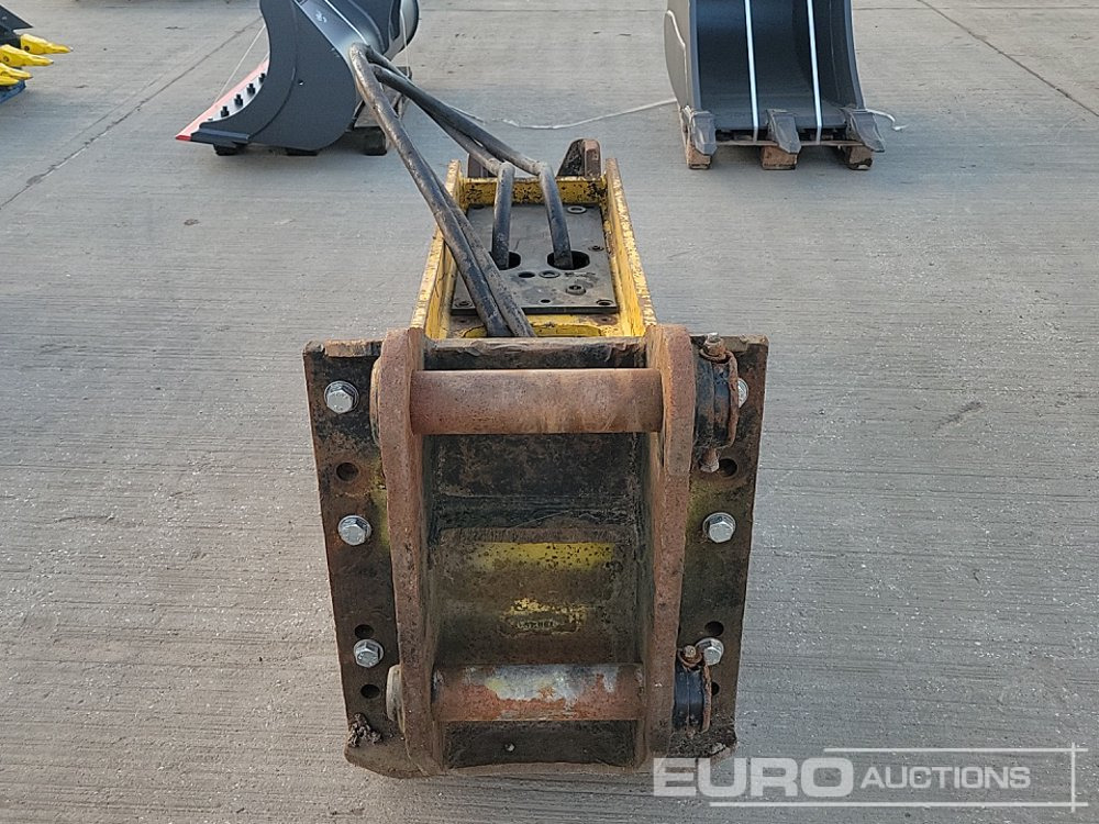 Soosan Hydraulic Breaker 80mm Pin to suit 20 Ton Excavator - Hydraulické kladivo: obrázok 4 Soosan Hydraulic Breaker 80mm Pin to suit 20 Ton Excavator - Hydraulické kladivo: obrázok 4