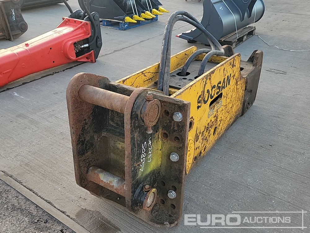Soosan Hydraulic Breaker 80mm Pin to suit 20 Ton Excavator - Hydraulické kladivo: obrázok 5 Soosan Hydraulic Breaker 80mm Pin to suit 20 Ton Excavator - Hydraulické kladivo: obrázok 5