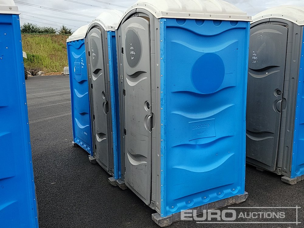 Standard GRP Plastic Portable Site Toilet (3 of) (Cannot Be Reconsigned) - Lodny kontajner: obrázok 1 Standard GRP Plastic Portable Site Toilet (3 of) (Cannot Be Reconsigned) - Lodny kontajner: obrázok 1
