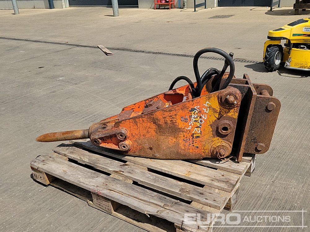Stanley Hydraulic Breaker 45mm Pin to suit 4-6 Ton Excavator - Hydraulické kladivo: obrázok 2 Stanley Hydraulic Breaker 45mm Pin to suit 4-6 Ton Excavator - Hydraulické kladivo: obrázok 2
