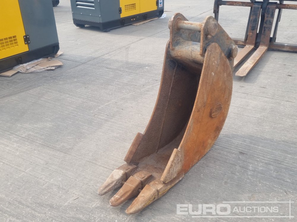 Strickland 12" Digging Bucket 45mm Pin to suit 4-6 Ton Excavator - Lyžica: obrázok 1 Strickland 12" Digging Bucket 45mm Pin to suit 4-6 Ton Excavator - Lyžica: obrázok 1