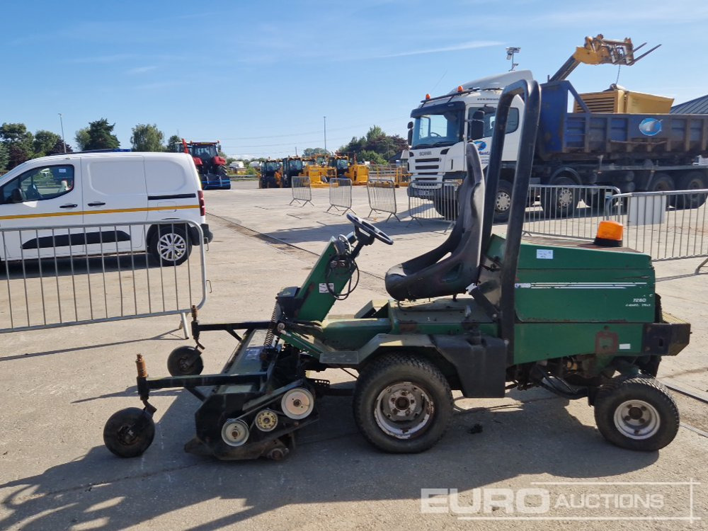 Textron 728D - Záhradná kosačka: obrázok 2 Textron 728D - Záhradná kosačka: obrázok 2