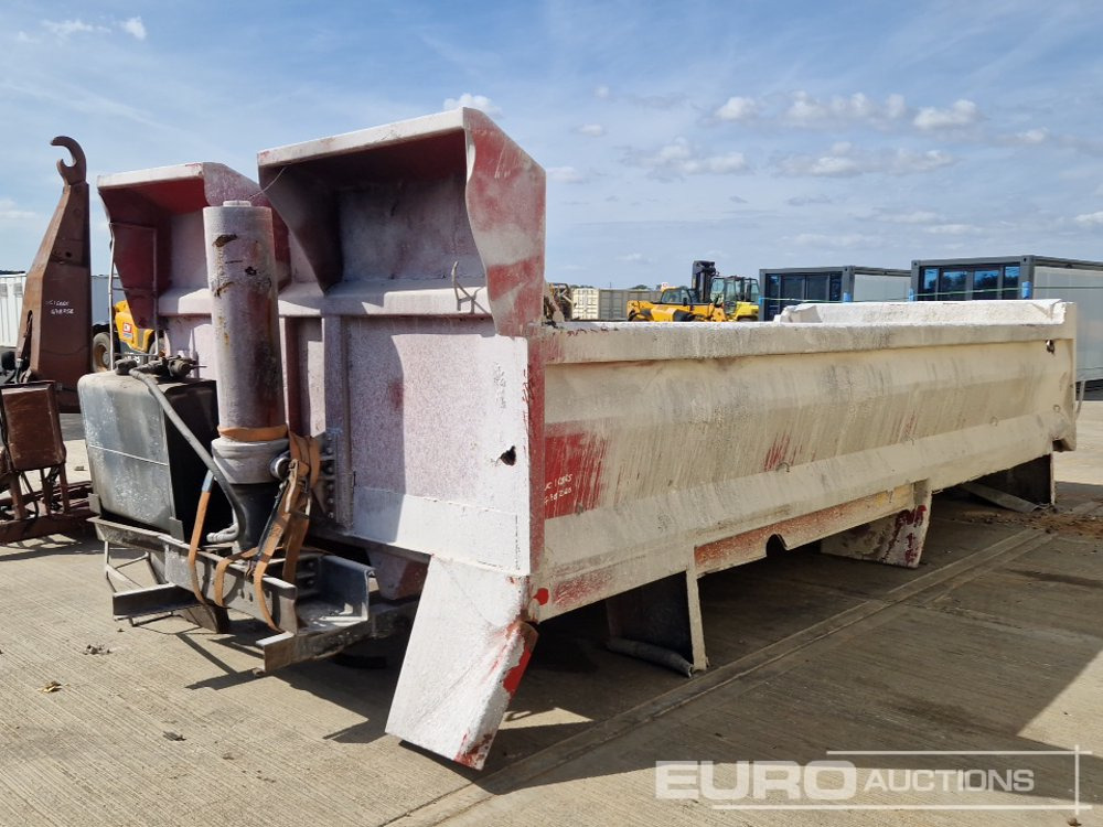 Tipping Body to suit Lorry - Sklápacia nadstavba: obrázok 1 Tipping Body to suit Lorry - Sklápacia nadstavba: obrázok 1