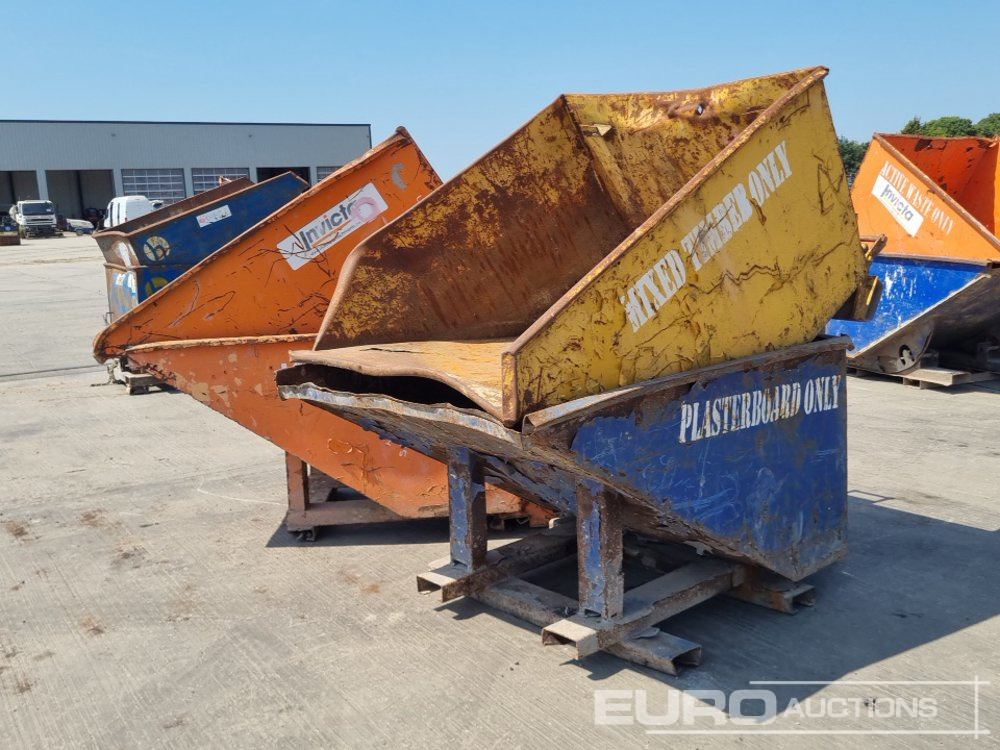 Tipping Skip to suit Forklift (4 of) - Výklopný kontajner: obrázok 1 Tipping Skip to suit Forklift (4 of) - Výklopný kontajner: obrázok 1