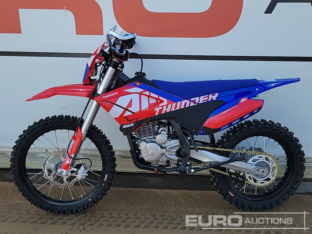 Unused 2025 Apollo Thunder - Motocykel: obrázok 2 Unused 2025 Apollo Thunder - Motocykel: obrázok 2
