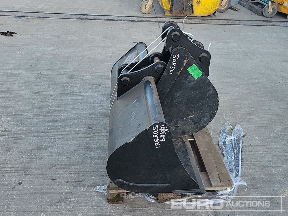 Nový Lyžica Unused 54" Ditching, 12" Digging Bucket 45mm Pin to suit 4-6 Ton Excavator: obrázok 6 Nový Lyžica Unused 54" Ditching, 12" Digging Bucket 45mm Pin to suit 4-6 Ton Excavator: obrázok 6