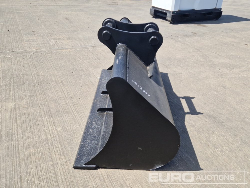 Unused 70" Ditching Bucket 65mm Pin to suit 13 Ton Excavator - Lyžica: obrázok 2 Unused 70" Ditching Bucket 65mm Pin to suit 13 Ton Excavator - Lyžica: obrázok 2