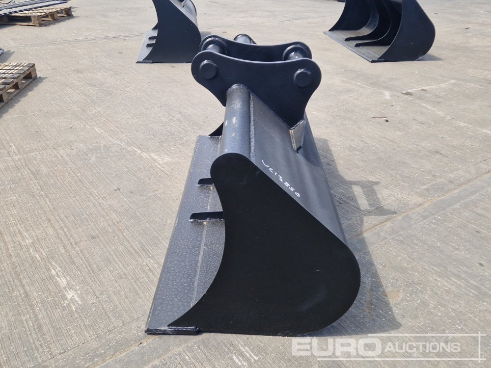 Unused 70" Ditching Bucket 65mm Pin to suit 13 Ton Excavator - Lyžica: obrázok 2 Unused 70" Ditching Bucket 65mm Pin to suit 13 Ton Excavator - Lyžica: obrázok 2