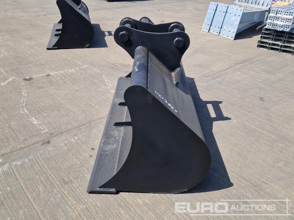 Unused 70" Ditching Bucket 65mm Pin to suit 13 Ton Excavator - Lyžica: obrázok 2 Unused 70" Ditching Bucket 65mm Pin to suit 13 Ton Excavator - Lyžica: obrázok 2