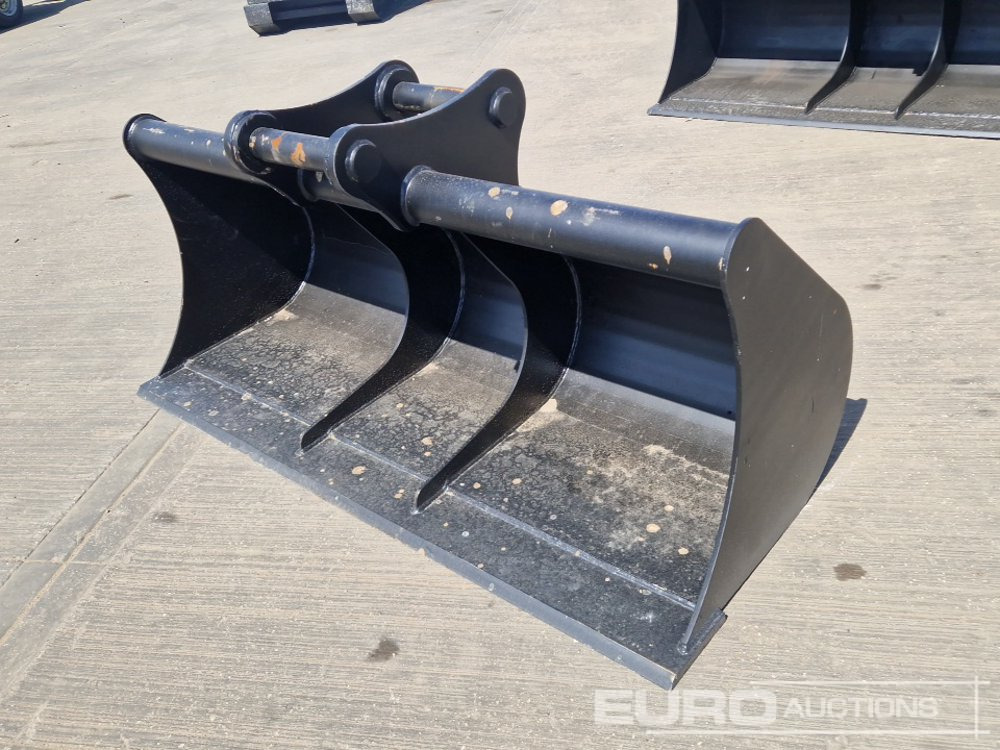Unused 70" Ditching Bucket 65mm Pin to suit 13 Ton Excavator - Lyžica: obrázok 1 Unused 70" Ditching Bucket 65mm Pin to suit 13 Ton Excavator - Lyžica: obrázok 1