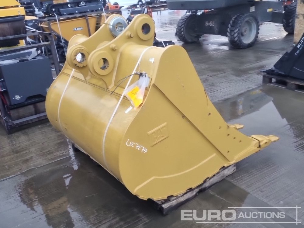 Unused CAT 70" Digging Bucket 90mm Pin to suit 30 Ton Excavator - Lyžica: obrázok 5 Unused CAT 70" Digging Bucket 90mm Pin to suit 30 Ton Excavator - Lyžica: obrázok 5