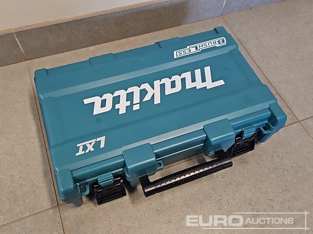 Vybavenie garáže/ Dielne Unused Makita DHP453 18V LXT Combi Dril, Makita DTD152 18V LXT Impact Driver, Battery, Charger, Bit Set: obrázok 13