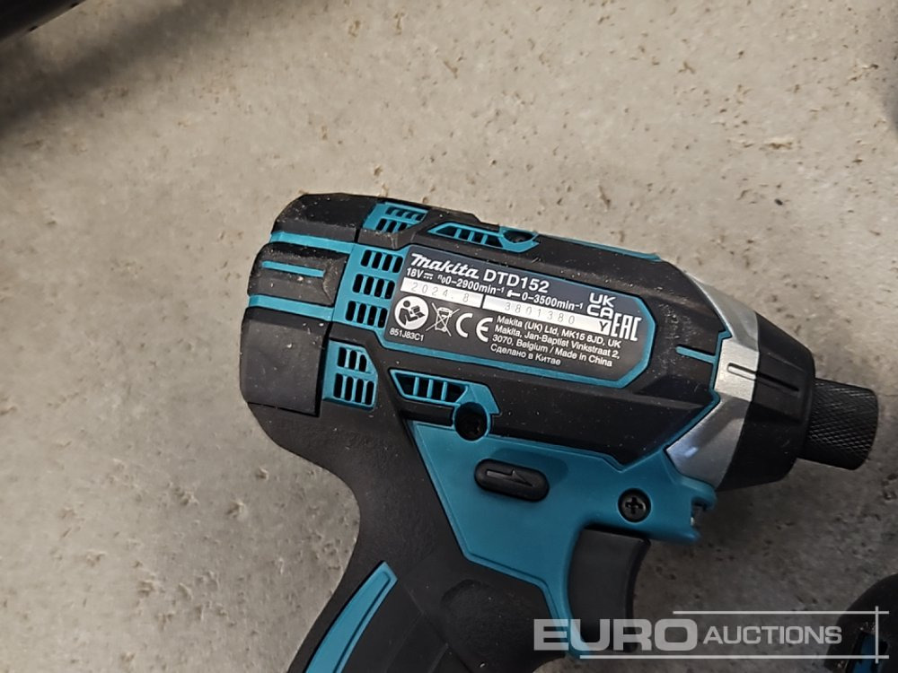 Vybavenie garáže/ Dielne Unused Makita DHP453 18V LXT Combi Dril, Makita DTD152 18V LXT Impact Driver, Battery, Charger, Bit Set: obrázok 9