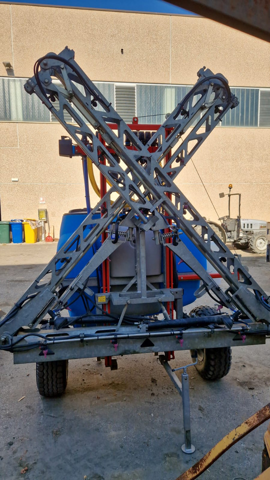 Botte da diserbo con barra usata GB 600 lt-12 mt - Záhradná technika: obrázok 4 Botte da diserbo con barra usata GB 600 lt-12 mt - Záhradná technika: obrázok 4