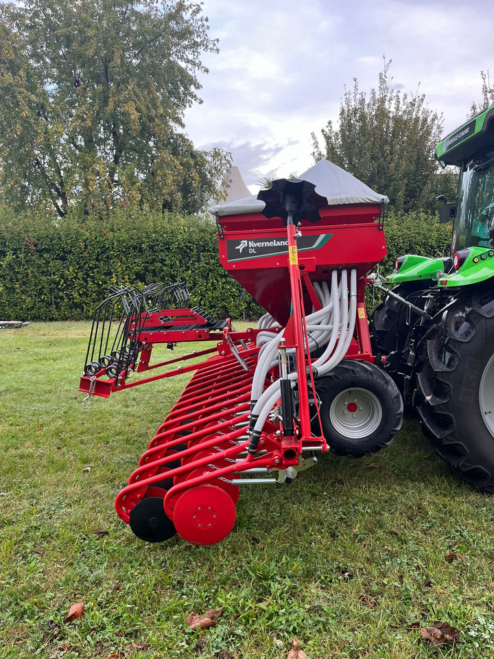 Seminatrice nuova Kverneland DL4 m-32 CX - Univerzálny sejací stroj: obrázok 4 Seminatrice nuova Kverneland DL4 m-32 CX - Univerzálny sejací stroj: obrázok 4