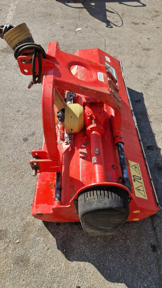 Trincia posteriore usata Dragone VL200 - Kladivkový mulčovač: obrázok 5 Trincia posteriore usata Dragone VL200 - Kladivkový mulčovač: obrázok 5